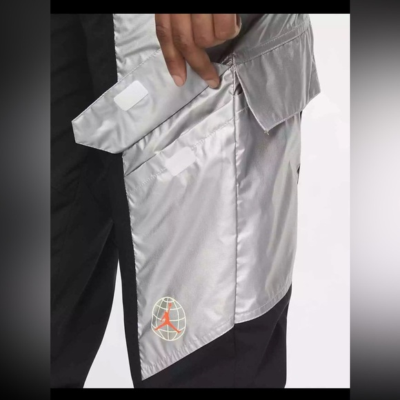 Air Jordan Winter Utility Womens Pants Size S Joggers Black Silver NWT - Picture 10 of 15